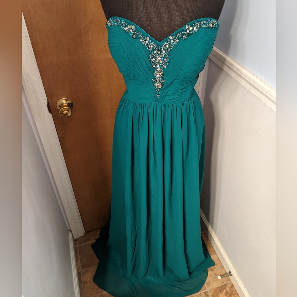 Alyce Paris Strapless Beaded Sweetheart Neckline Gown